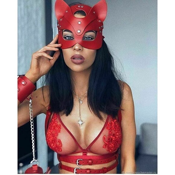 𝅺RED Leather Fetish Masquerade Face Mask Slave Bondage BDSM Costume Cosplay NWT - Picture 7 of 7